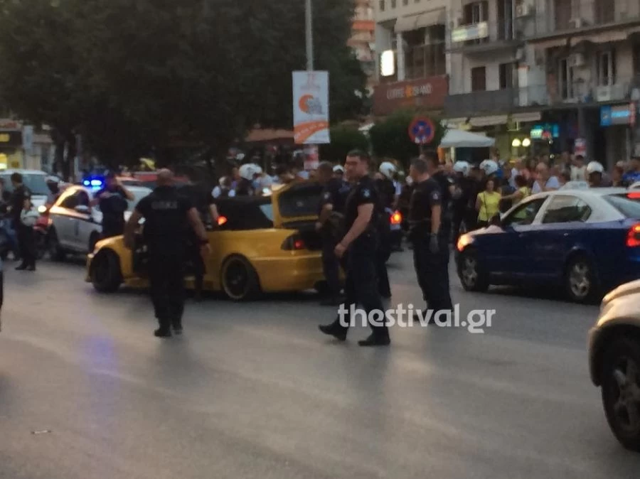 Καραμπόλα στο κέντρο της Θεσσαλονίκης μετά από κινηματογραφική καταδίωξη ΙΧ (εικόνες, βίντεο)